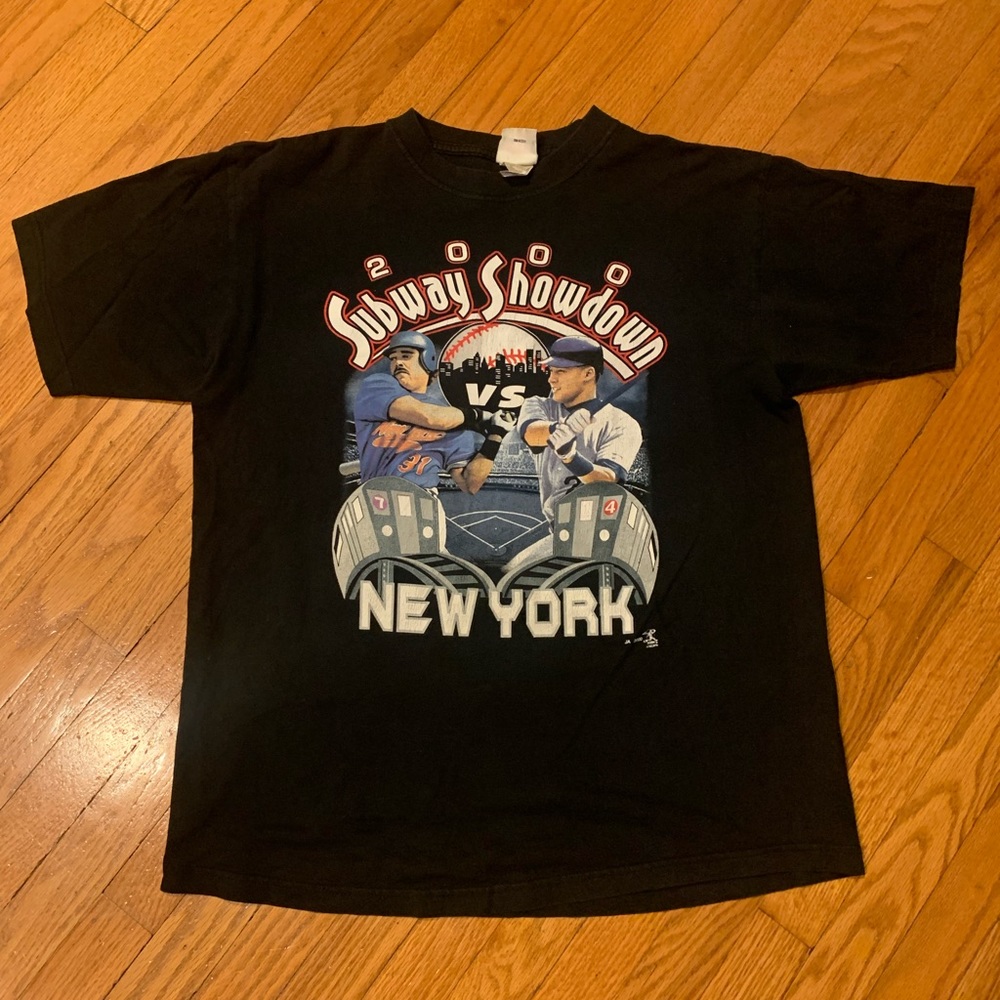 Vintage 2000 New York Mets vs New York Yankees Subway World Series MLB shirt